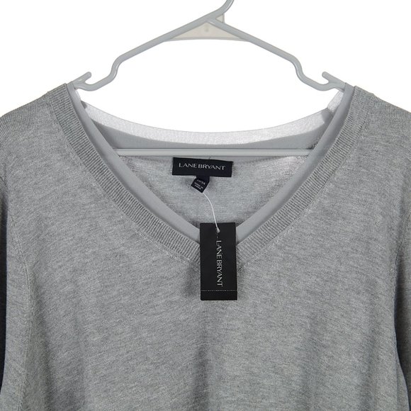 Lane Bryant Gray V-Neck Lightweight Sweater Knit Top Women's 22/24 NWT - Picture 2 of 9